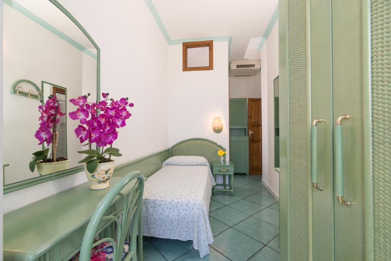 Hotel Casa Del Sole Forio di Ischia Oda fotoğraf