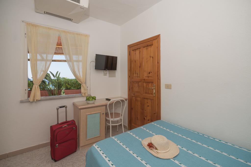 Hotel Casa Del Sole Forio di Ischia Oda fotoğraf